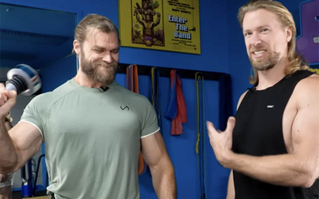 Watch A Pair Of Bodybuilders Try Out The ‘Worst Fitness Gear Ever Made’