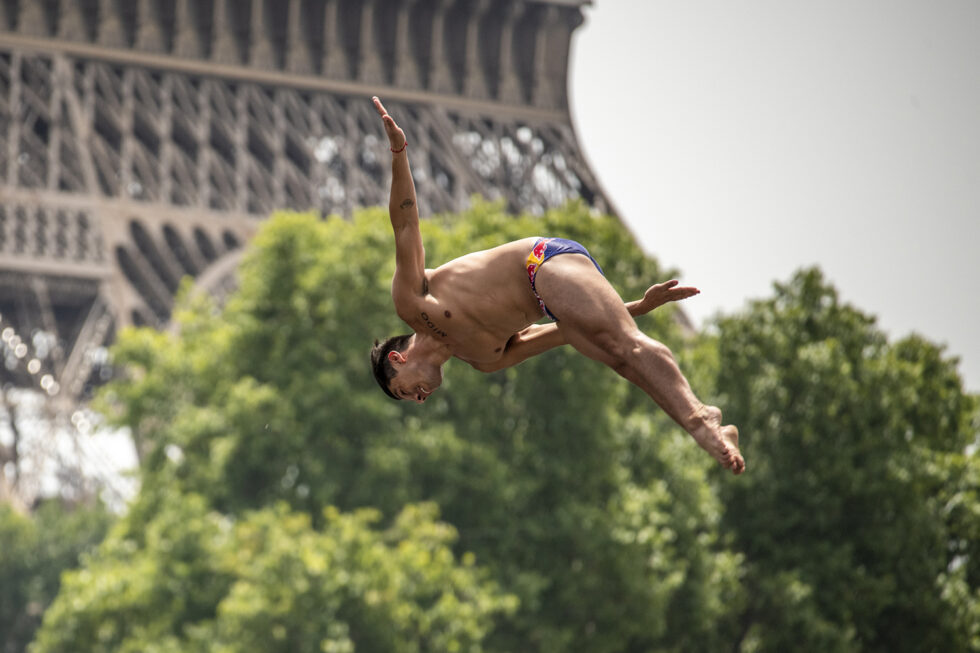 Professional Cliff Diver Jonathan Paredes On Fear After