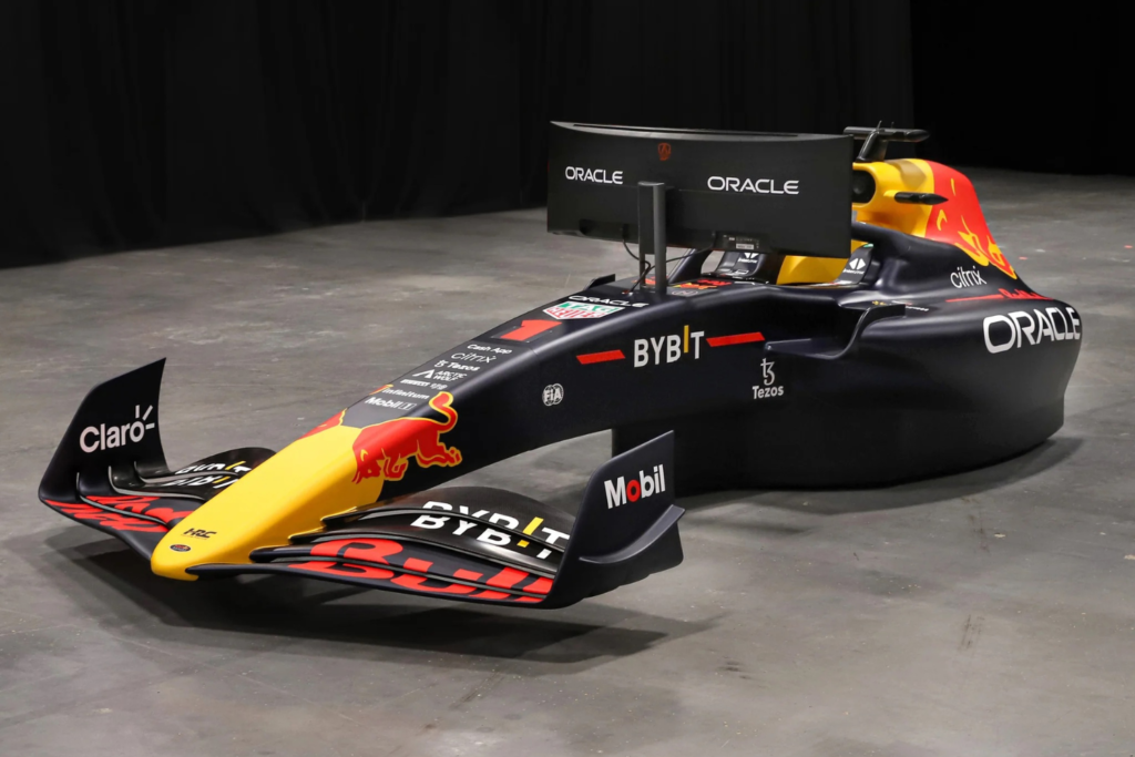 2022 ORACLE RED BULL RACING RB18 SHOW CAR SIMULATOR – CHAMPIONS EDITION