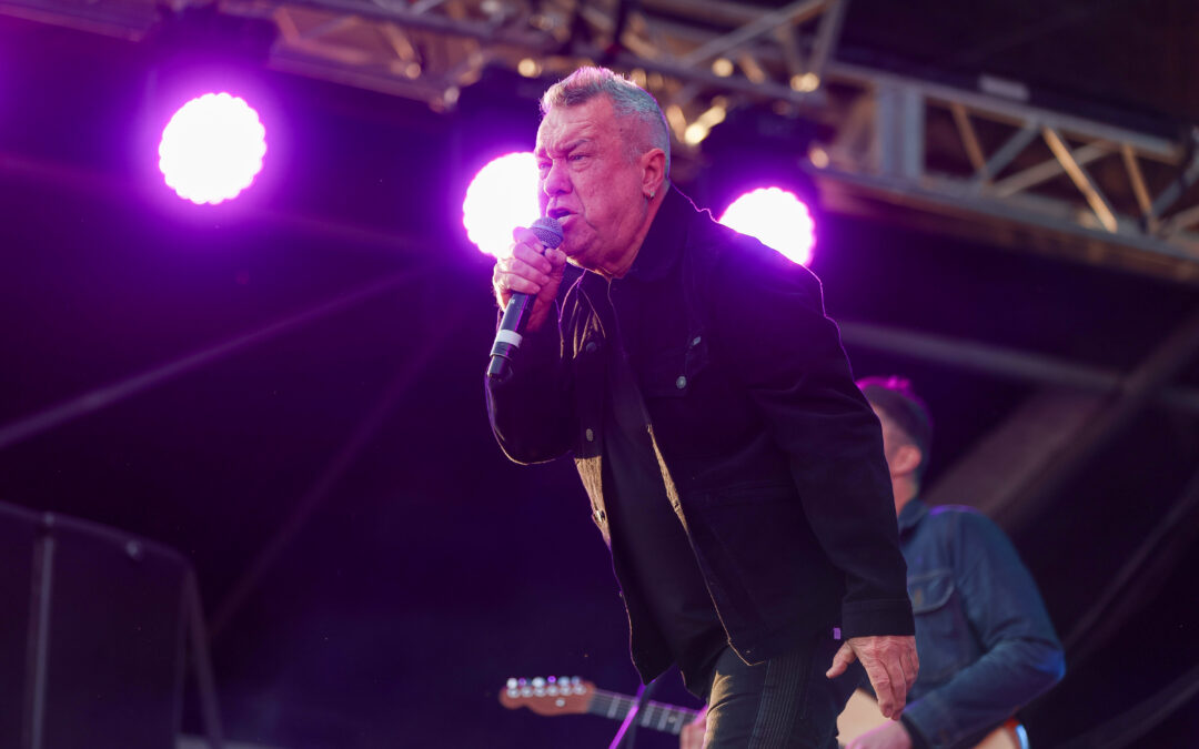 Jimmy Barnes to undergo open heart surgery