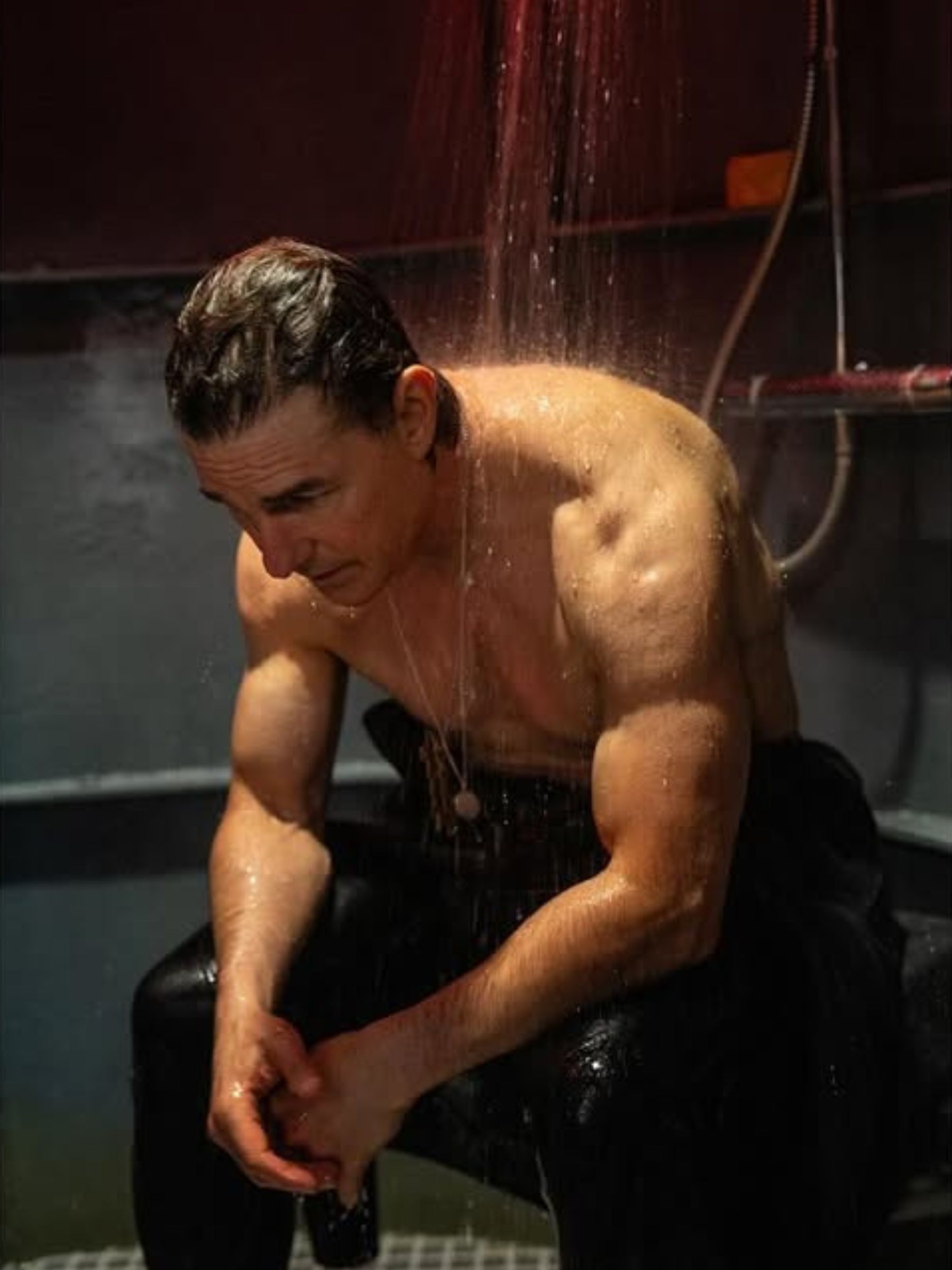 How Tom Cruise stays fit at age 62