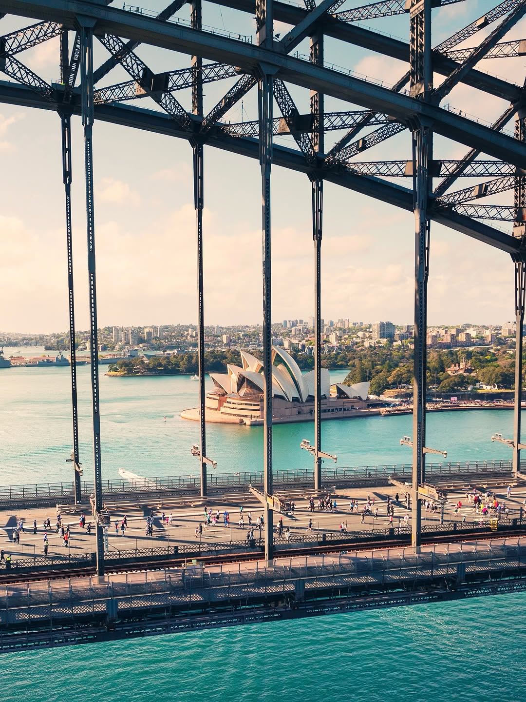Thrown in the deep end: what I learned running the Sydney Marathon with minimal prep